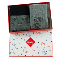 Coffret de 2 paires de mi-chaussettes fantaisies fleurs coloris gris.